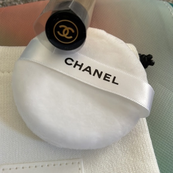 Chanel makeup bundle - Picture 4 of 4